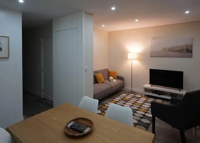 Heart Of Cedofeita * Oporto